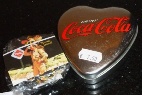 02524-11 € 2,50 coca cola puzzel in ijzeren blikje